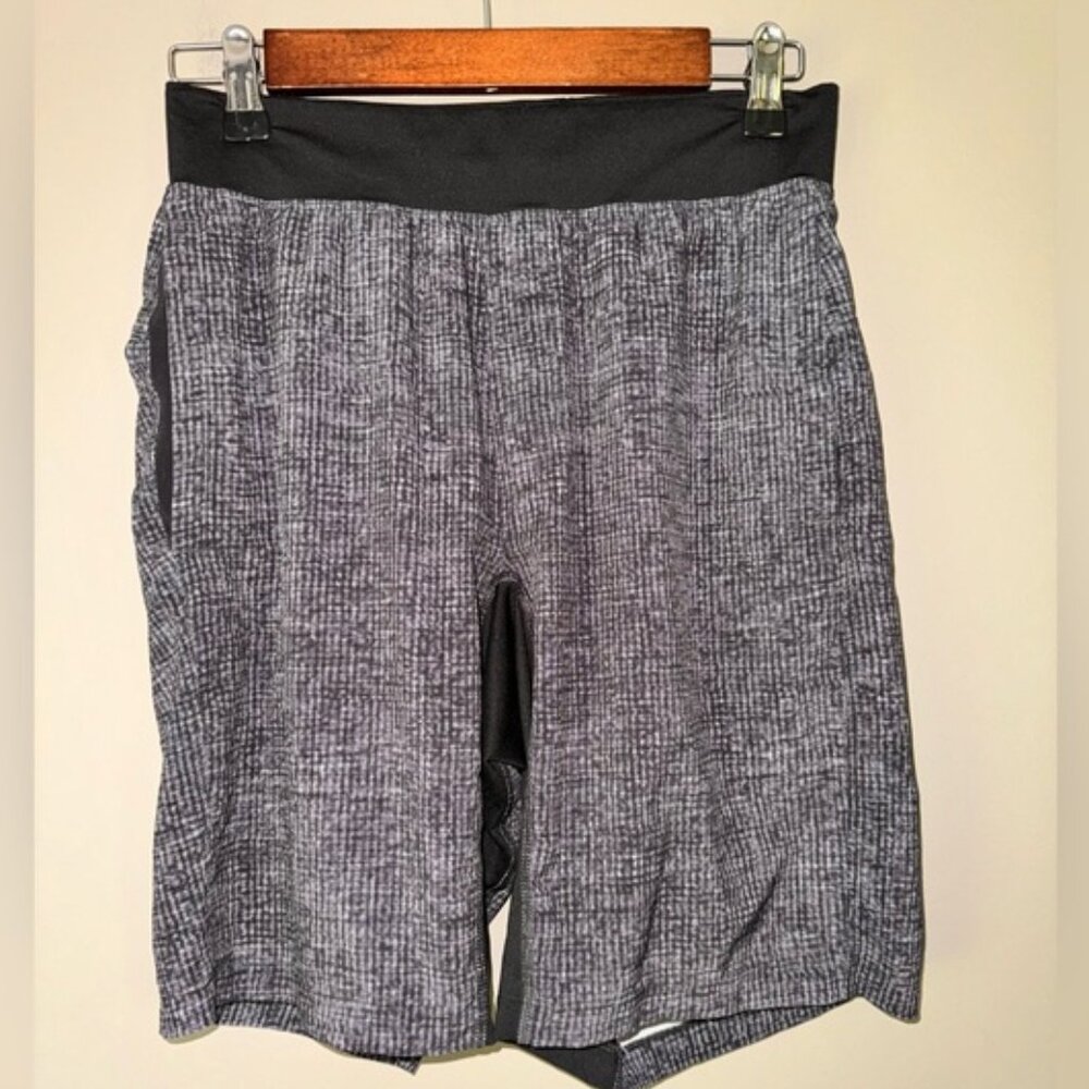 Lululemon T.H.E. Short liner less 9”